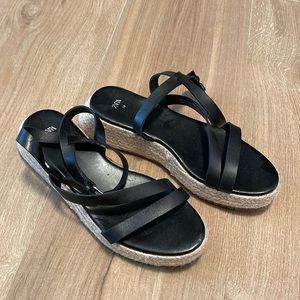 ZARA flatform raffia - black leather sandals